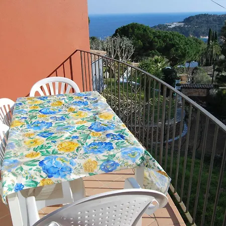 Apartamentos Begur Бегур